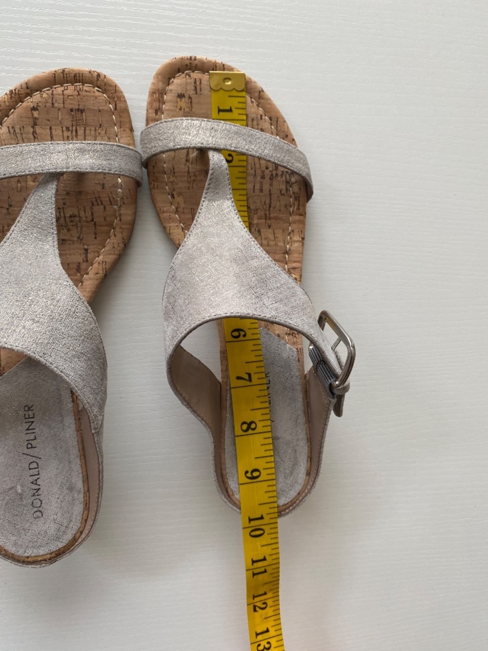 Donald Pliner Donni Metallic Gold Leather Cork Wedge Sandals Size 8.5 - Picture 12 of 13